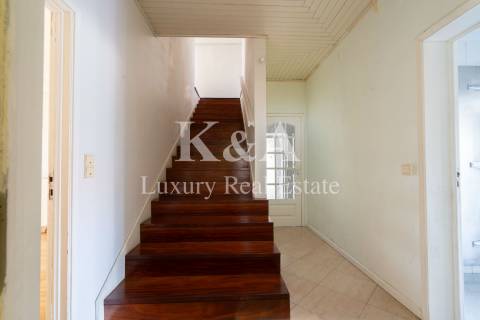 Moradia com piscina em Miramar