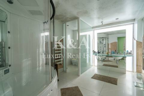 Moradia com piscina em Miramar