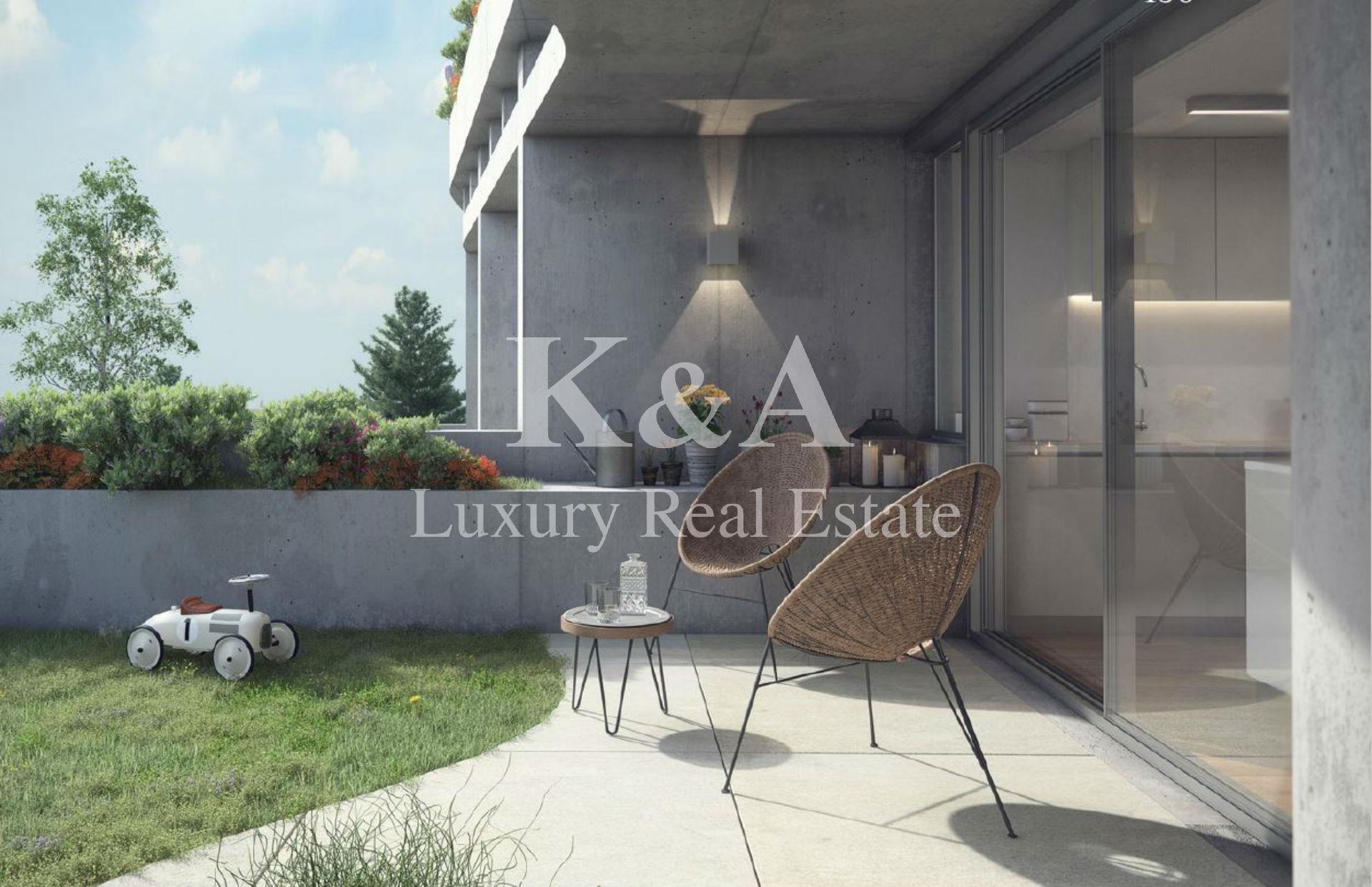Apartamento T2 na Foz com Jardim