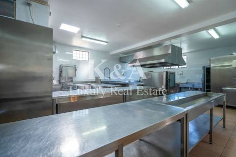 Propriedade para eventos e restauração no Triangulo Dourado, Algarve.