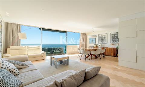 Apartamento T2 em primeira linha de mar na Foz