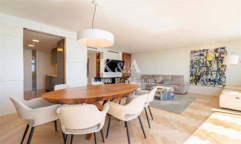 Apartamento T2 em primeira linha de mar na Foz