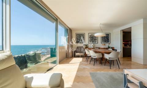 Apartamento T2 em primeira linha de mar na Foz