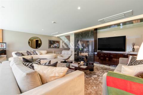 Moradia T4 com piscina na Foz