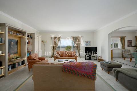 Quinta com duas casas independentes, no Algarve Central.