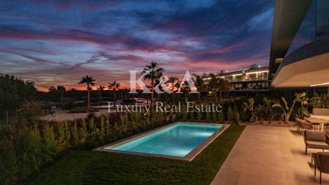 Apartamento T2 Penthouse em condomínio privado de luxo, Vilamoura