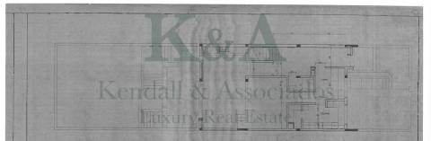 Moradia T4 com jardim numa zona residencial tranquila, em Aldoar.