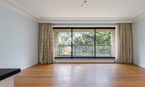 Apartamento T4+1 em condomínio exclusivo na Foz