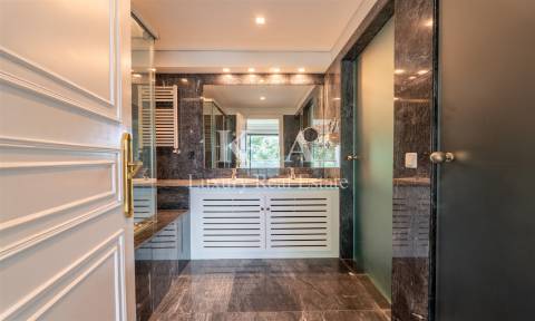 Apartamento T4+1 em condomínio exclusivo na Foz