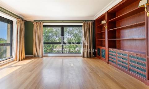 Apartamento T4+1 em condomínio exclusivo na Foz