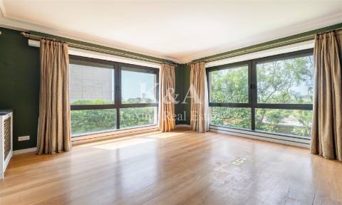 Apartamento T4+1 em condomínio exclusivo na Foz