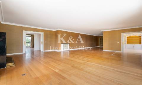 Apartamento T4+1 em condomínio exclusivo na Foz