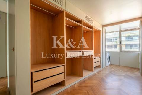 Apartamento T2 1º linha na Foz, vista mar.