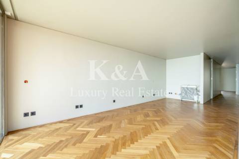 Apartamento T2 1º linha na Foz, vista mar.