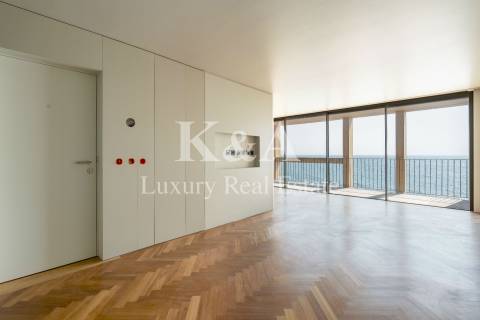 Apartamento T2 1º linha na Foz, vista mar.