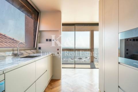 Apartamento T2 1º linha na Foz, vista mar.