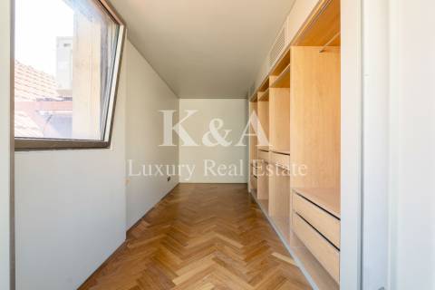 Apartamento T2 1º linha na Foz, vista mar.