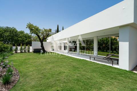 Casa de campo V3 contemporânia  no Triangulo Dourado, Algarve