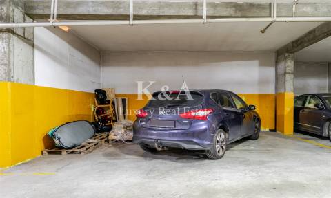 Apartamento T4 com vistas para o Rio Douro.