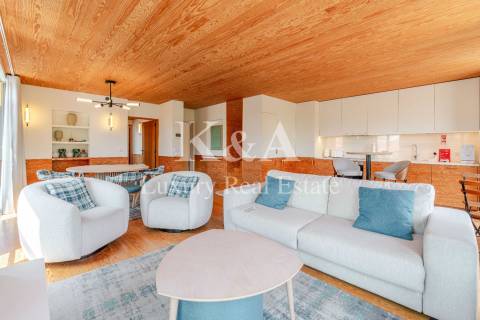 Apartamento T2 em prédio totalmente remodelado no Passeio Alegre na Foz.