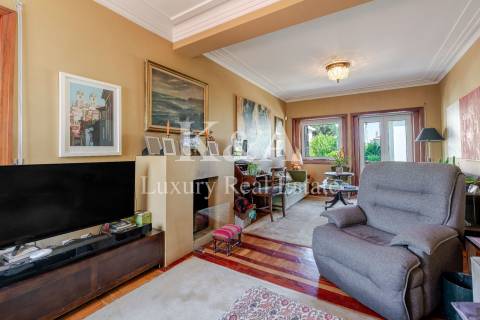 Moradia V5 na Foz próxima do mar