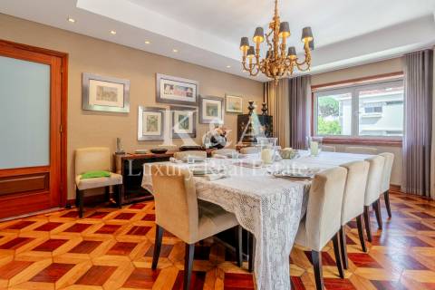 Moradia V5 na Foz próxima do mar