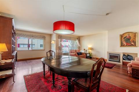 Apartamento T3 Duplex em Matosinhos Sul, próximo do Mar.