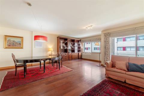 Apartamento T3 Duplex em Matosinhos Sul, próximo do Mar.