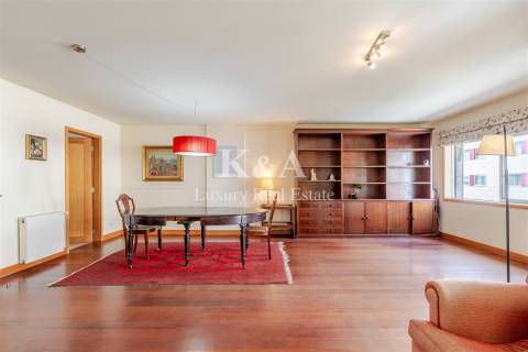 Apartamento T3 Duplex em Matosinhos Sul, próximo do Mar.