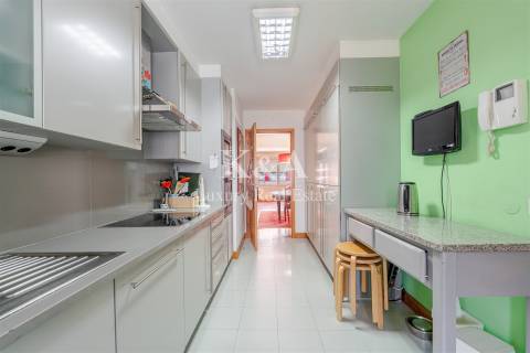 Apartamento T3 Duplex em Matosinhos Sul, próximo do Mar.