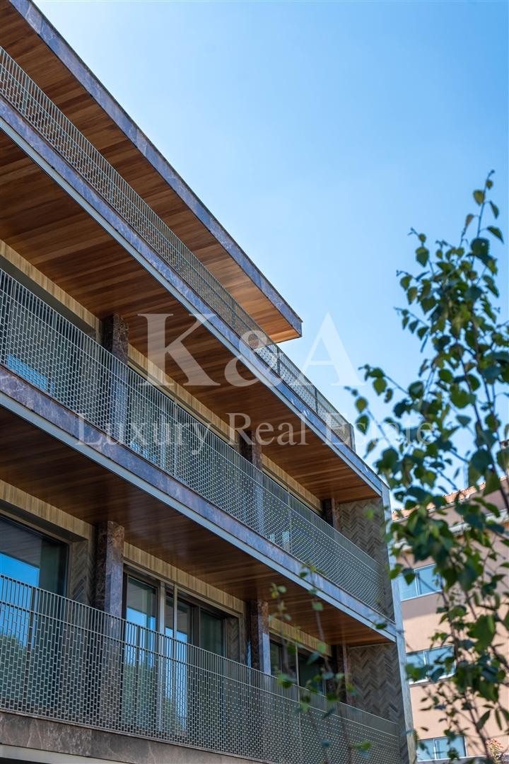 Apartamento T3 com jardim, em condomínio exclusivo na Foz