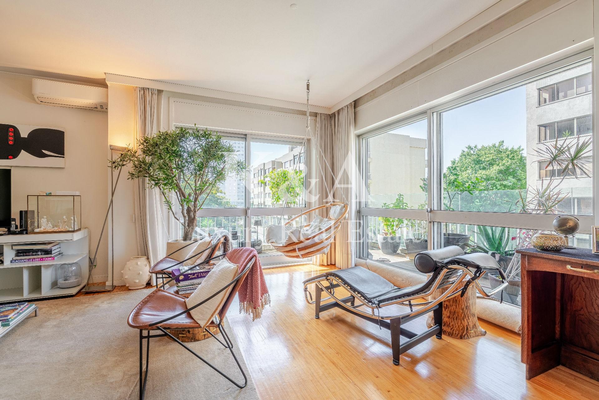 Apartamento T3 (originalmente T5) na Foz