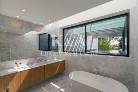 Penthouse T4 na Foz com piscina.