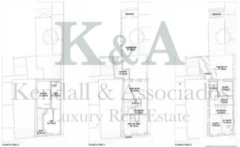 Moradia com jardim localizada na Foz Velha.