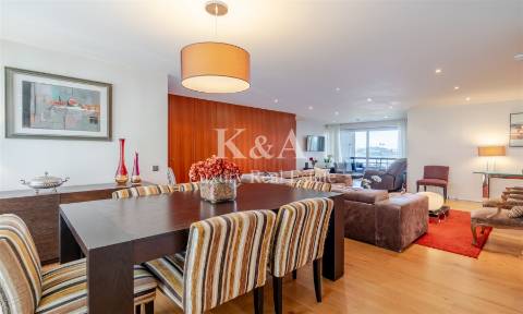 Apartamento T4 Venda em Aldoar, Foz do Douro e Nevogilde,Porto