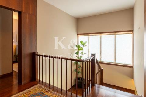 Moradia T3 com jardim perto do Parque da Cidade.