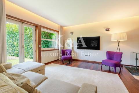 Moradia T3 com jardim perto do Parque da Cidade.