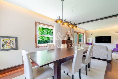 Moradia T3 com jardim perto do Parque da Cidade.