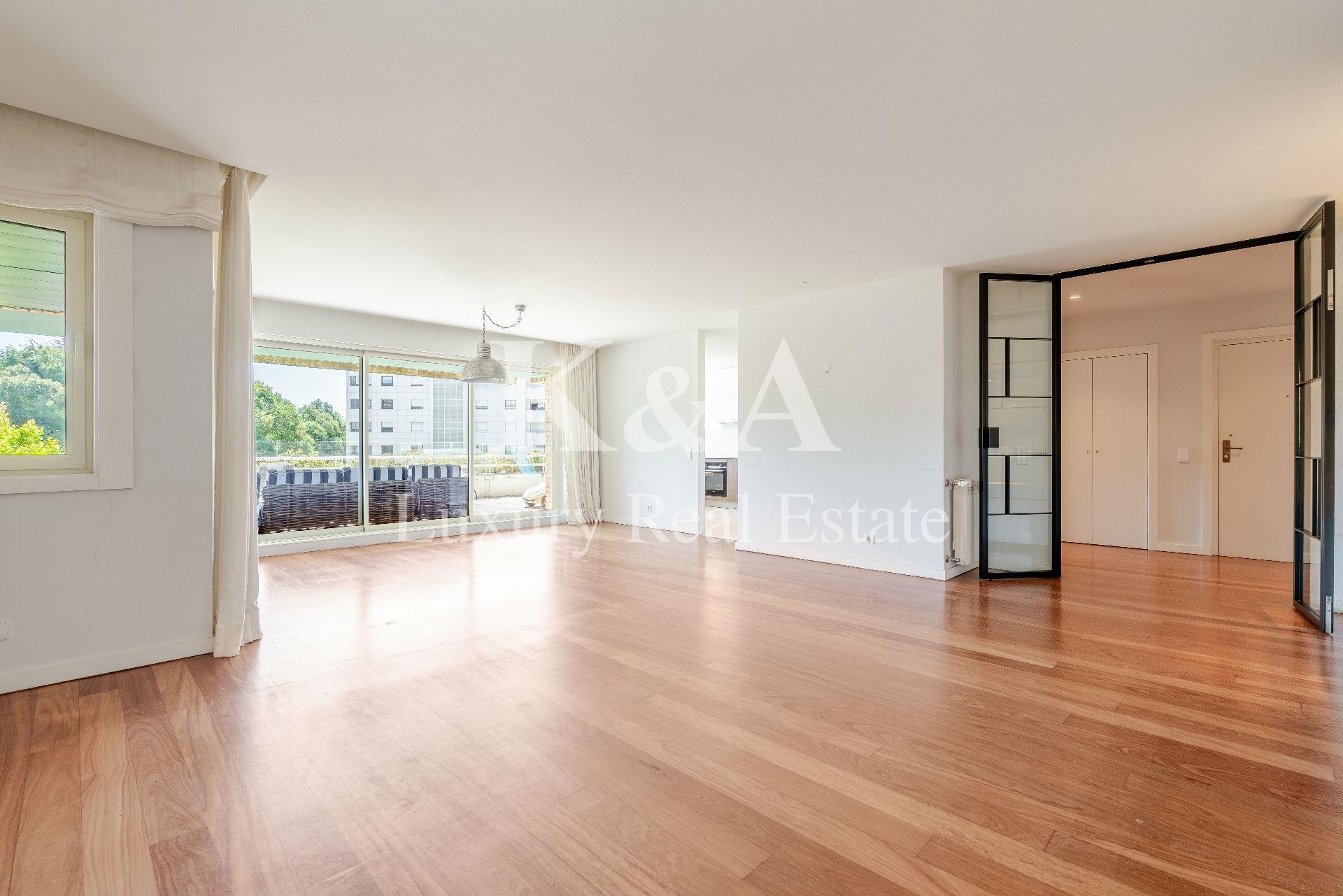 T3+1 com terraço na Foz