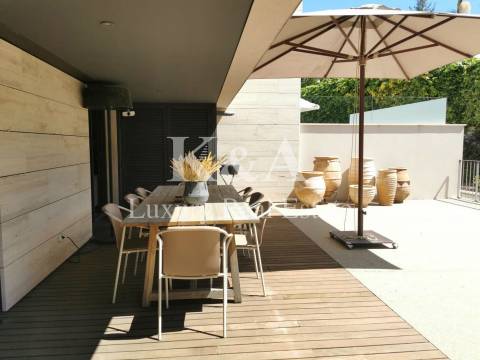 Andar moradia T3 na Foz em condomínio fechado