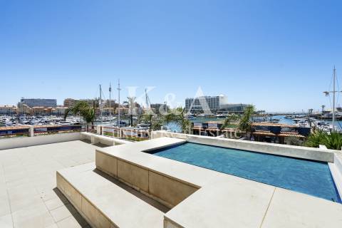 Apartamento T3 na Marina de Vilamoura, Algarve.