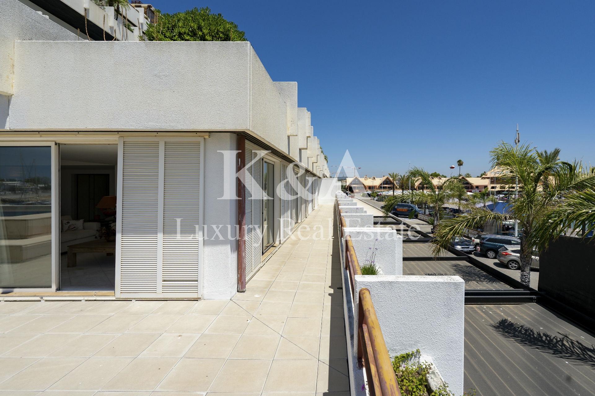 Apartamento T3 na Marina de Vilamoura, Algarve.