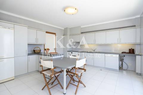 Apartamento T3 na Marina de Vilamoura, Algarve.