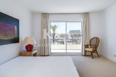 Apartamento T3 na Marina de Vilamoura, Algarve.