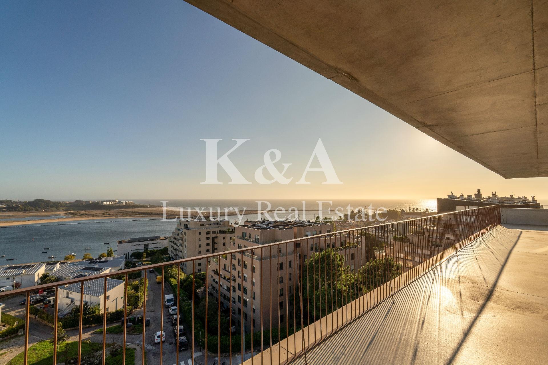 Apartamento T4 com vistas panorâmicas na Foz.