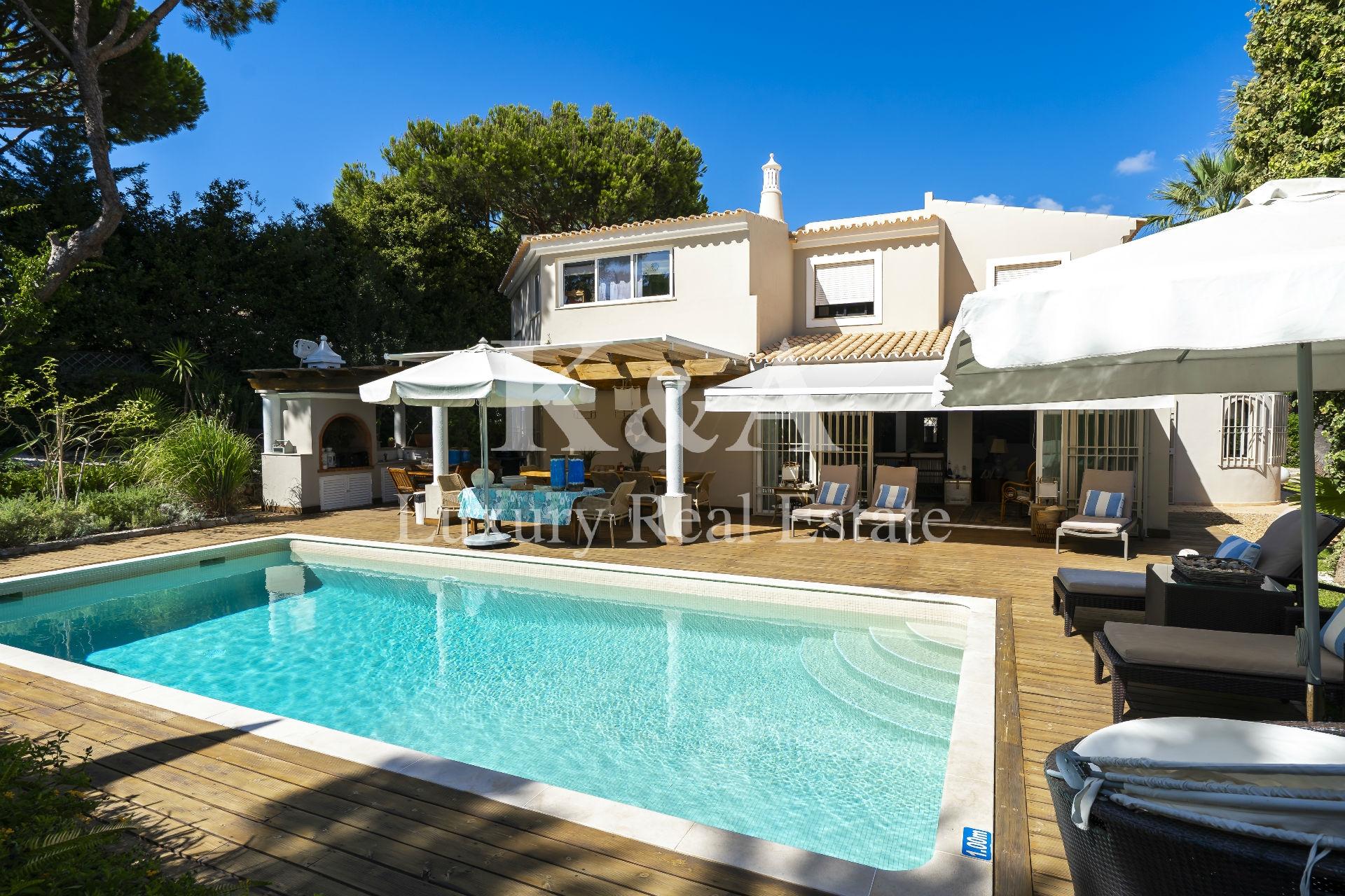 Moradia V5 em Vale do Lobo, Algarve.