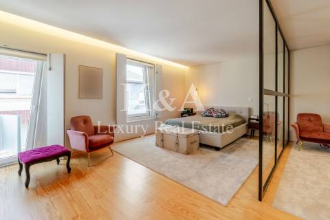 Moradia T3 com jardim e piscina no Porto.