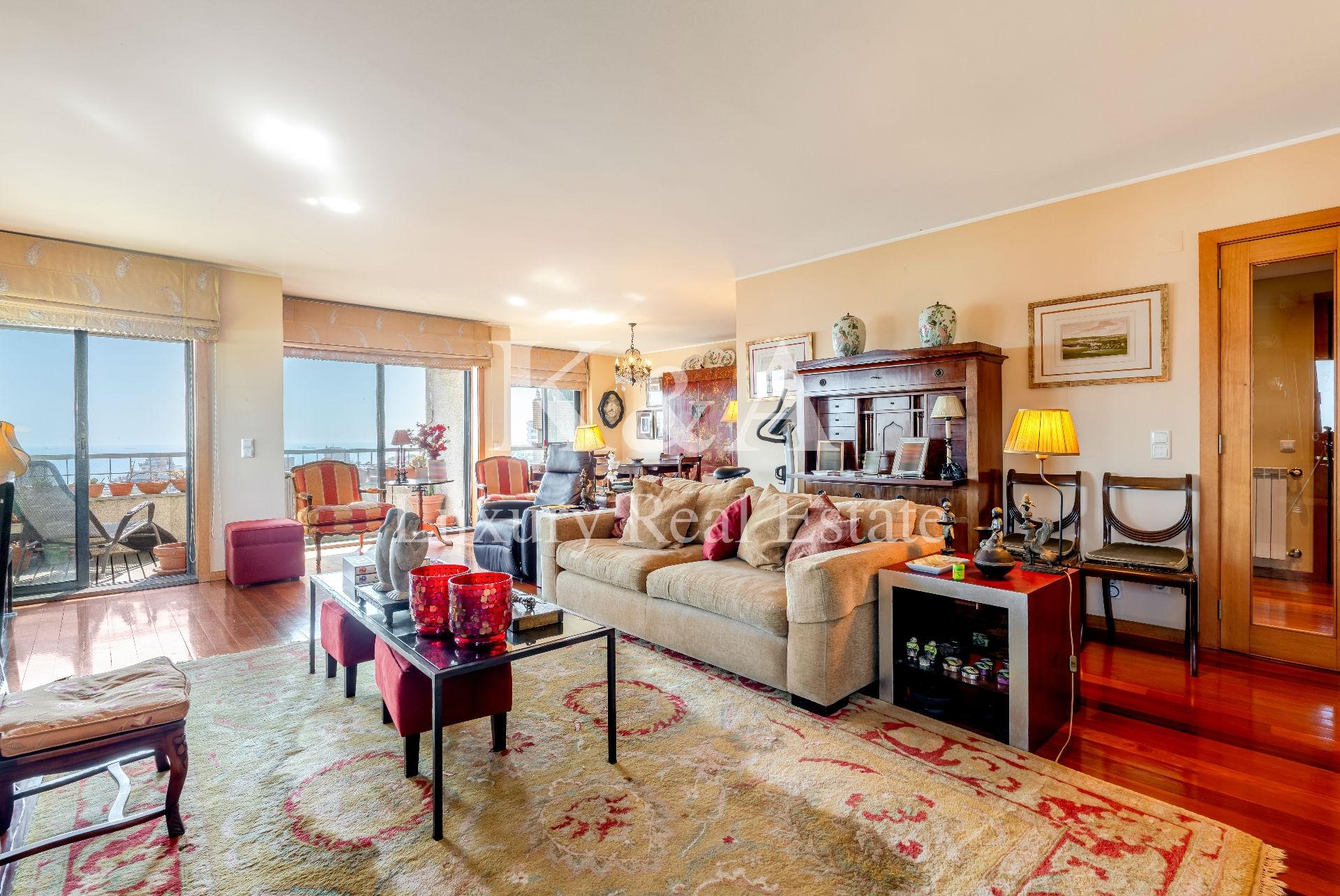 Apartamento T4+1 na Foz