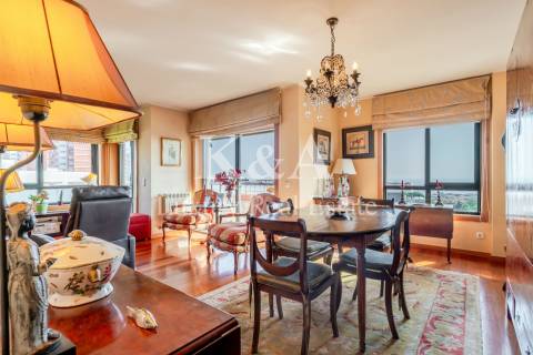 Apartamento T4+1 na Foz