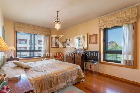 Apartamento T4+1 na Foz